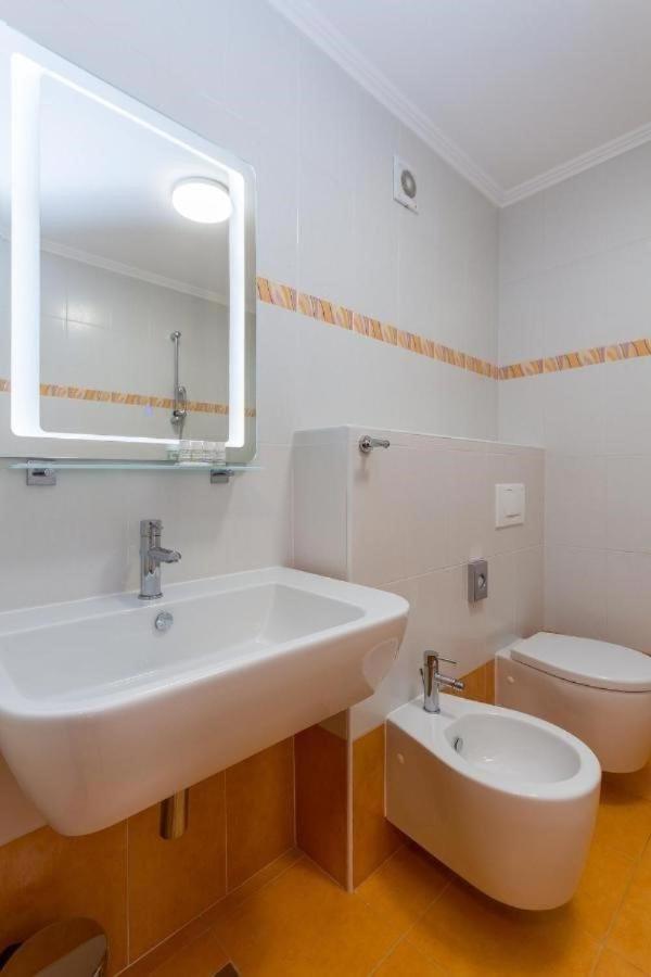 Edra Suite Apartment أوماغ المظهر الخارجي الصورة